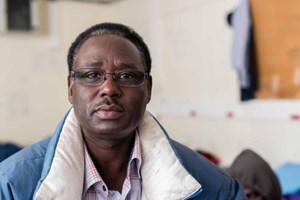 Sudanese refugee in Paris migrant camp“Where does the help come...