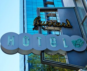 Vancouver for A Girls’ Weekend Part II: A Platonic Palm Tree Honeymoon