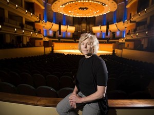 Arts groups in Edmonton struggle with COVID-19 restrictions: 'I couldn't make the math work'
