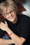 Northern Lights Folk Club presents featuring Shari Ulrich
