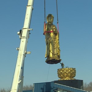 Towering Alberta Buddha brings prairie blessings from on high
